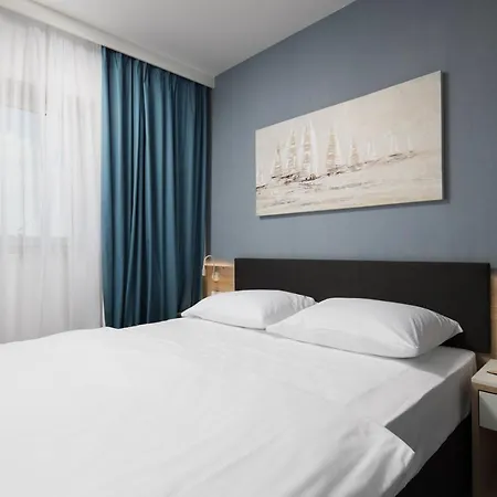 Sunset Garden Palace Apartments Umag