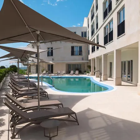 Sunset Garden Palace Apartments