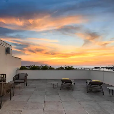 Sunset Garden Palace Apartments Apartman